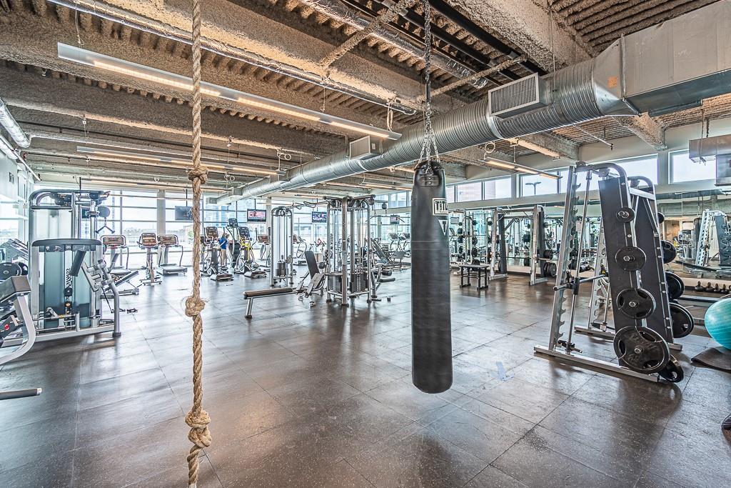 Image 20 of 32 For 150 Robinson Street 2203