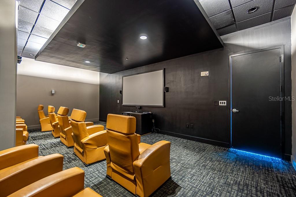 Image 22 of 32 For 150 Robinson Street 2203