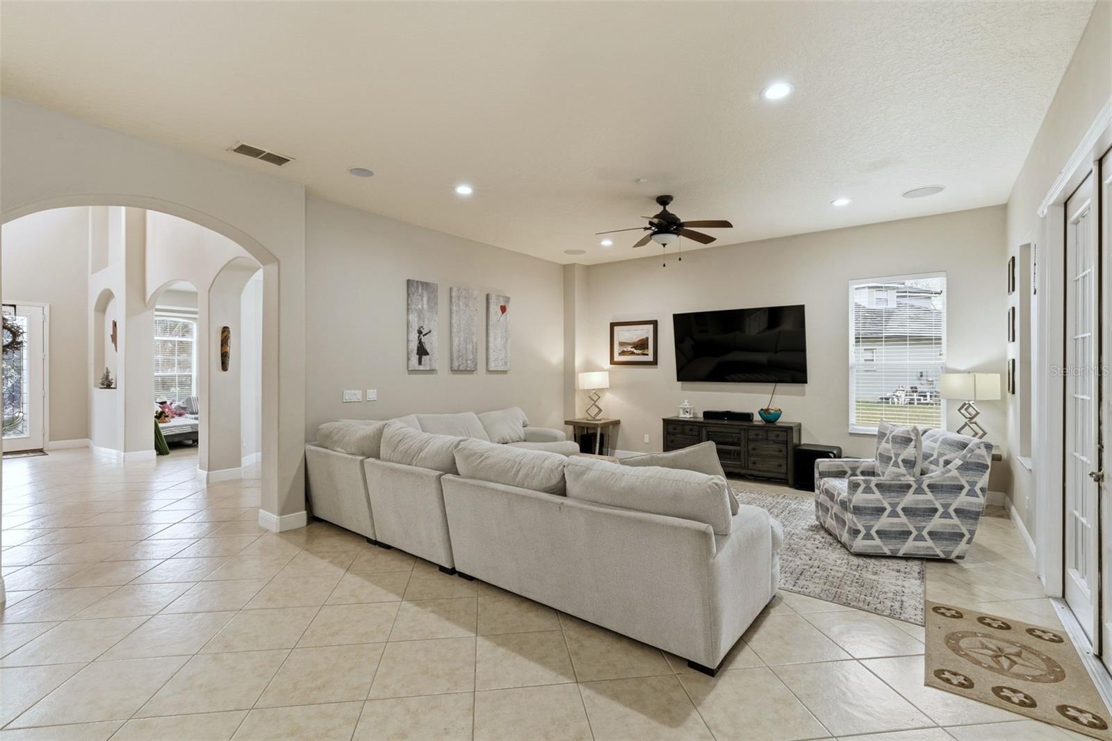 Image 19 of 64 For 942 Elm Harbor Court