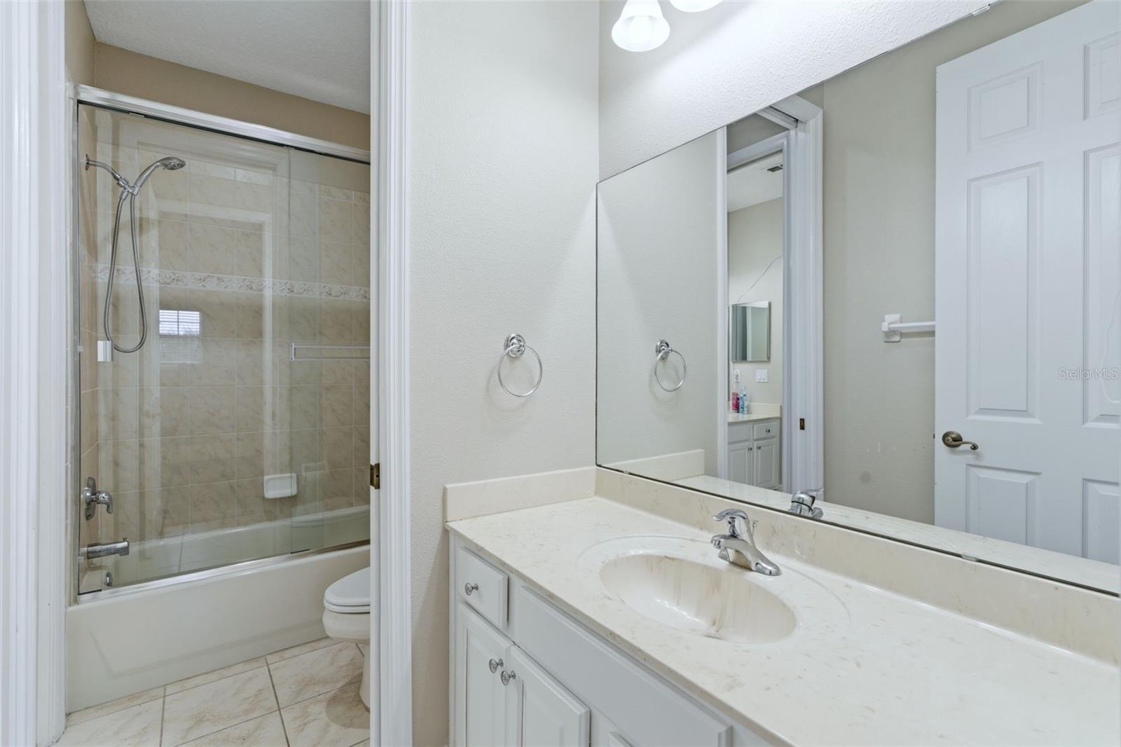 Image 40 of 64 For 942 Elm Harbor Court