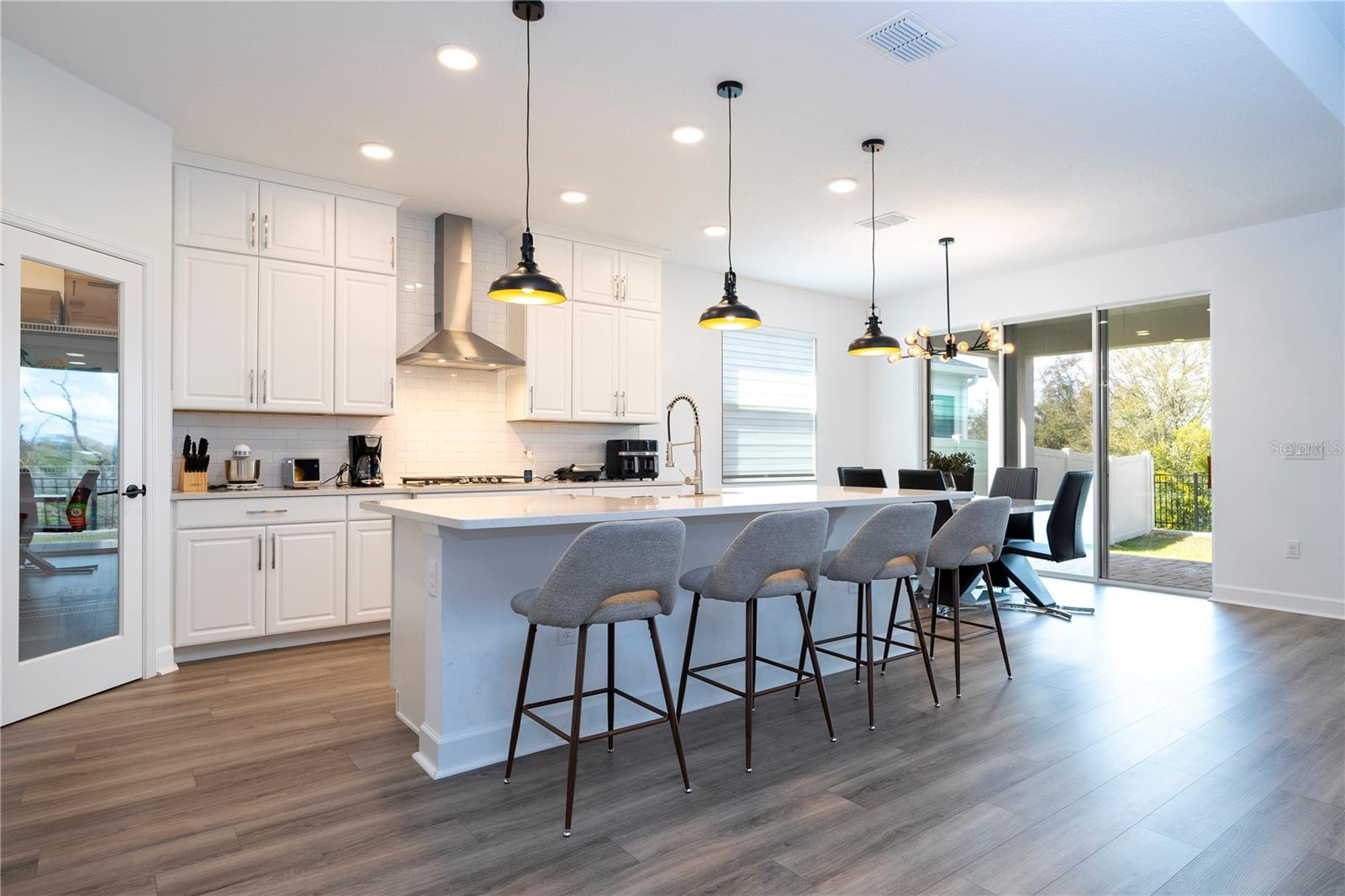 Image 12 of 81 For 734 Creeping Fig Street