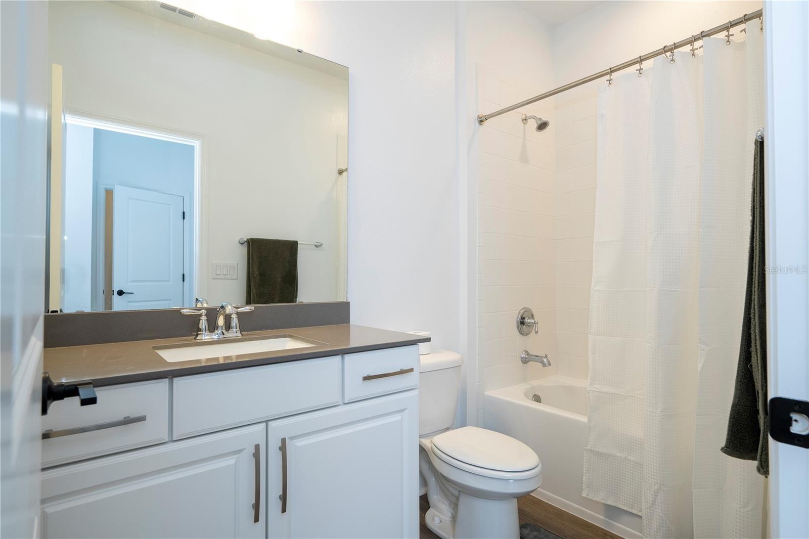 Image 28 of 81 For 734 Creeping Fig Street