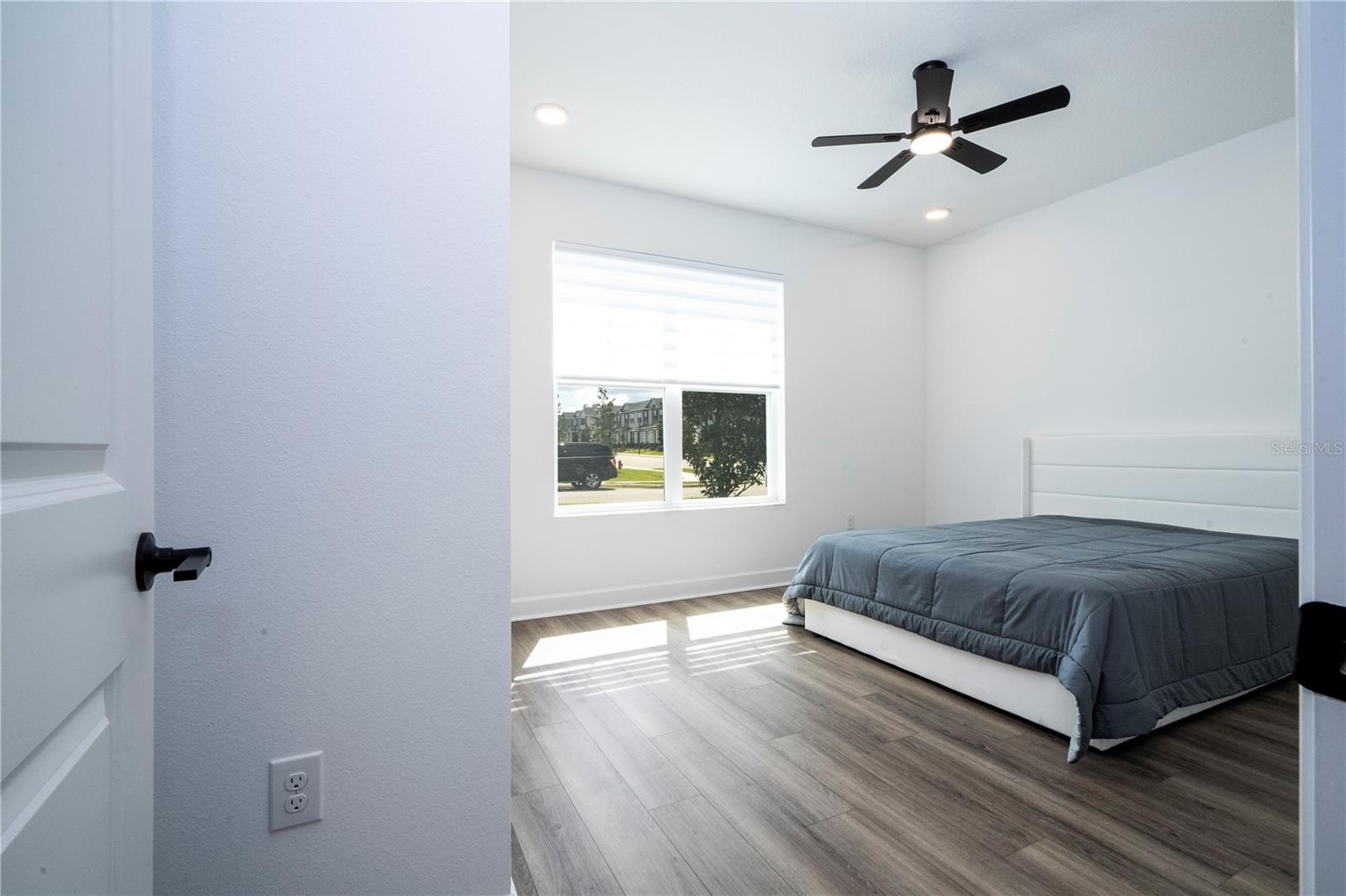 Image 34 of 81 For 734 Creeping Fig Street