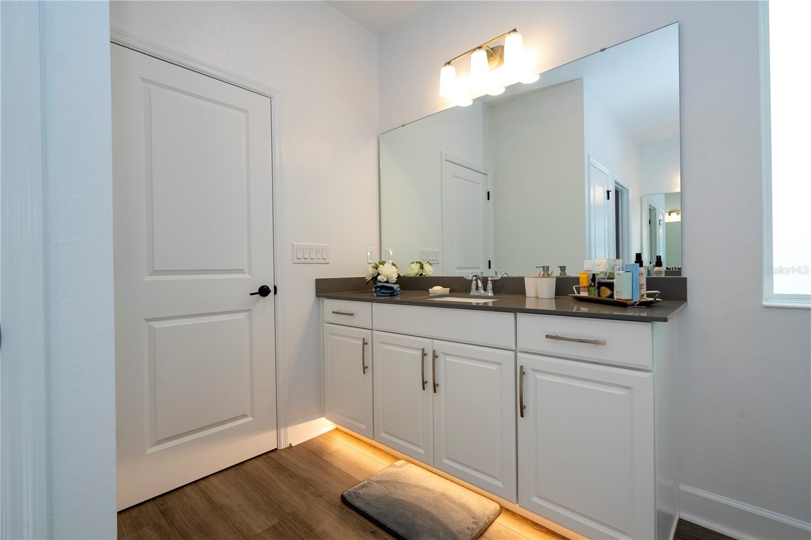 Image 38 of 81 For 734 Creeping Fig Street