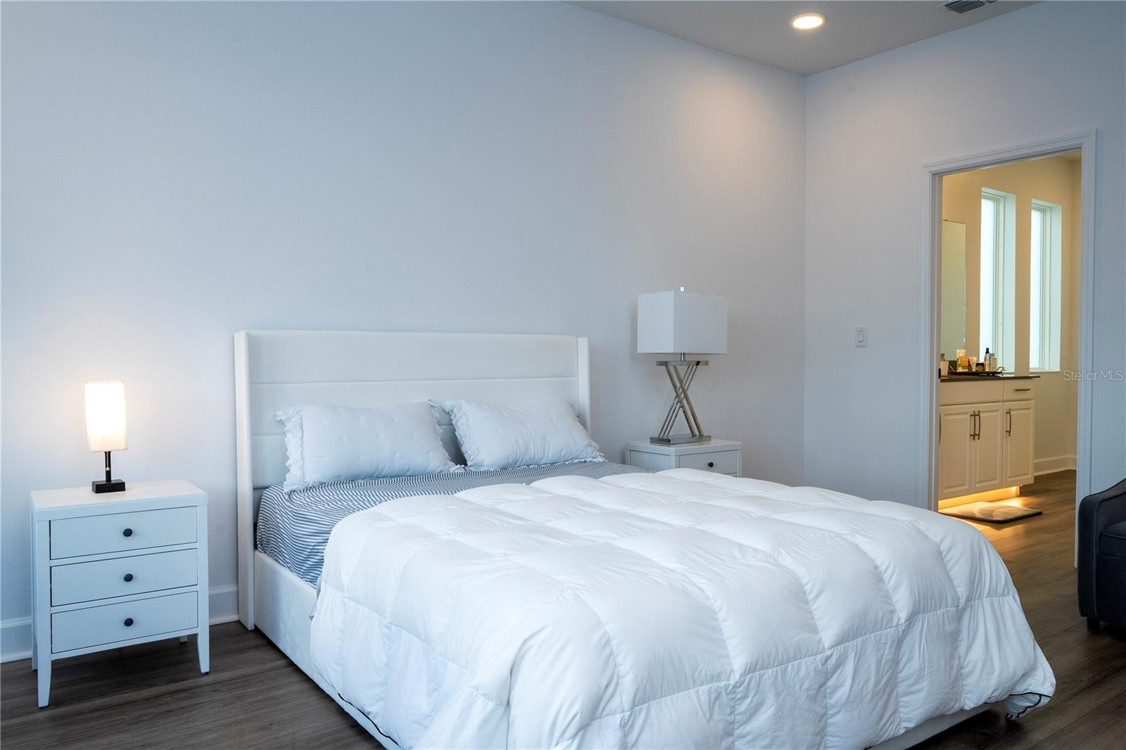 Image 41 of 81 For 734 Creeping Fig Street