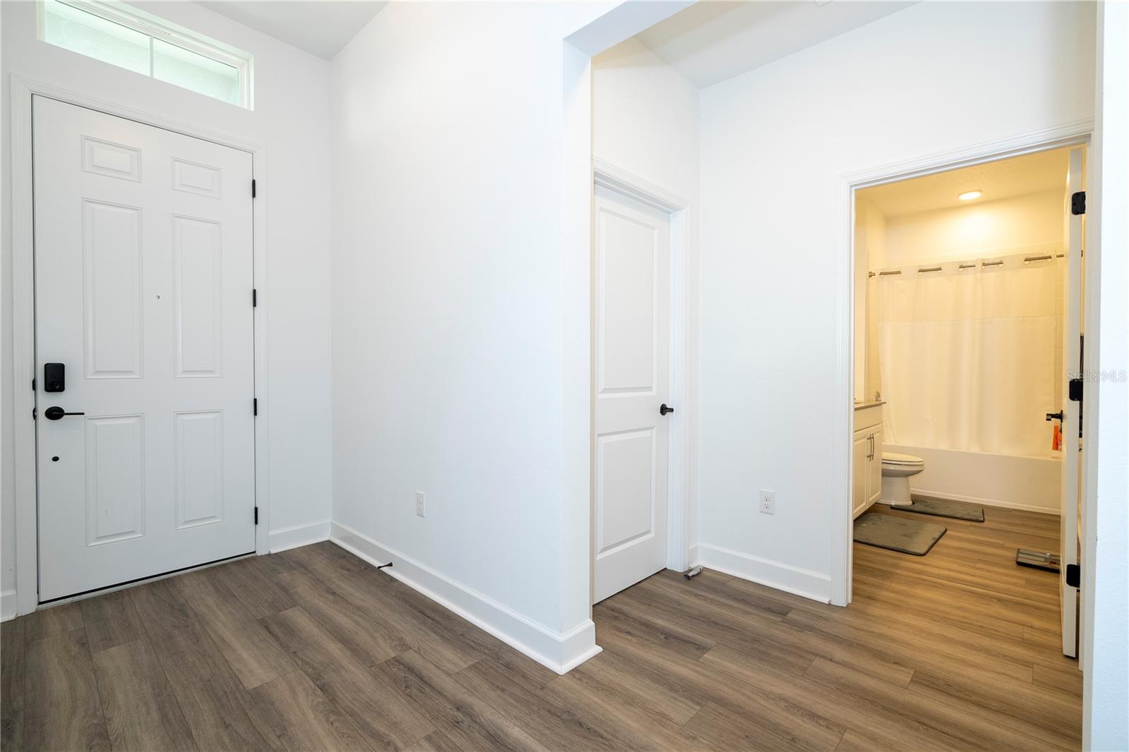 Image 6 of 81 For 734 Creeping Fig Street