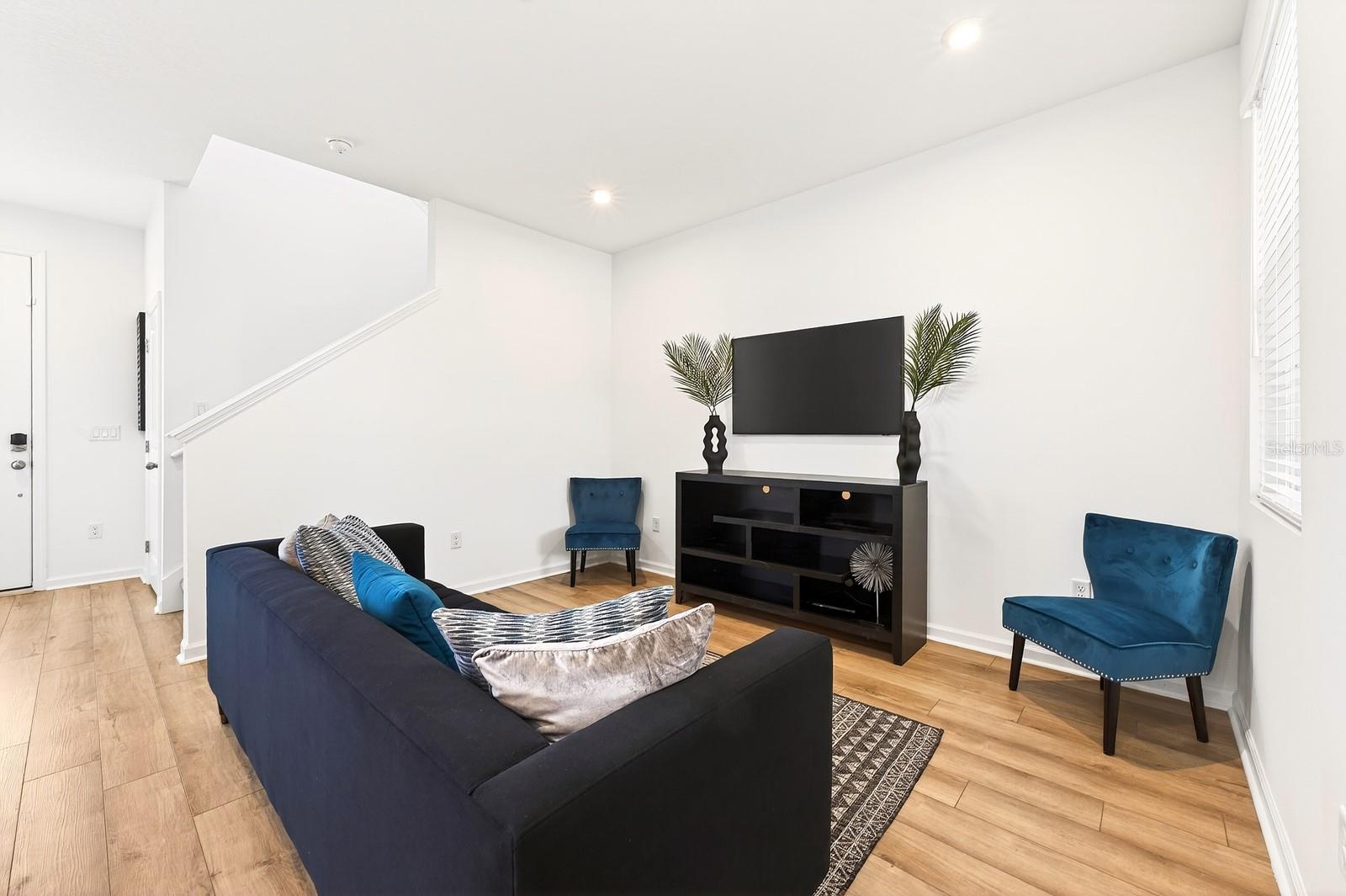 Image 10 of 43 For 11866 Sunsail Avenue