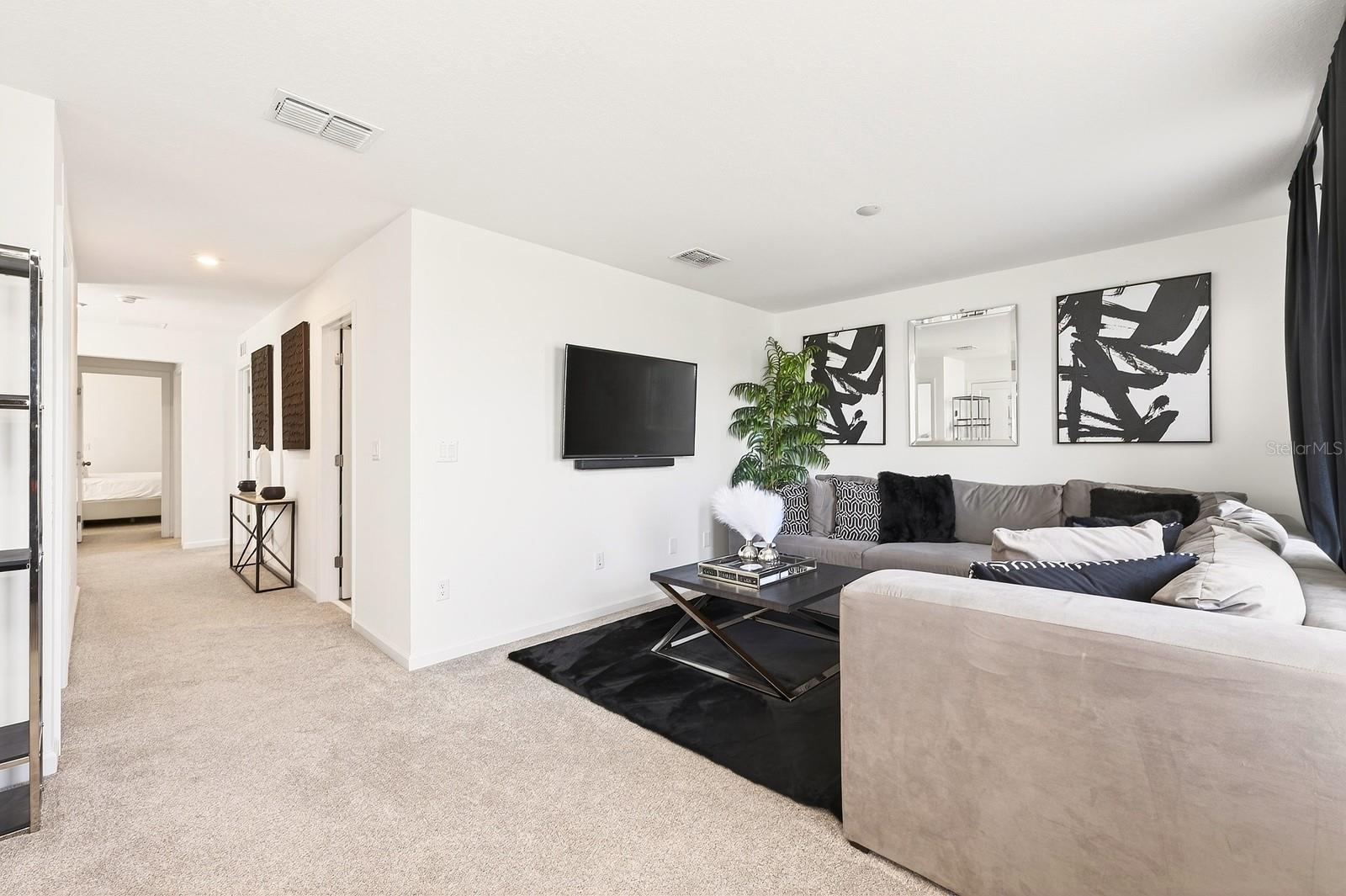 Image 20 of 43 For 11866 Sunsail Avenue