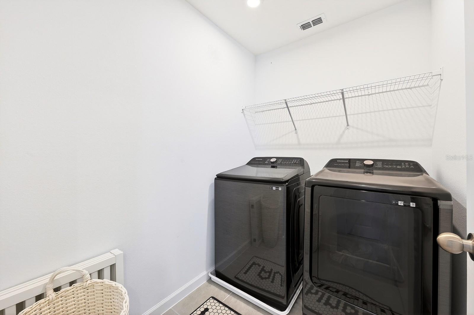 Image 25 of 43 For 11866 Sunsail Avenue