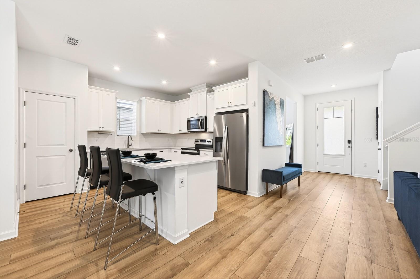 Image 3 of 43 For 11866 Sunsail Avenue