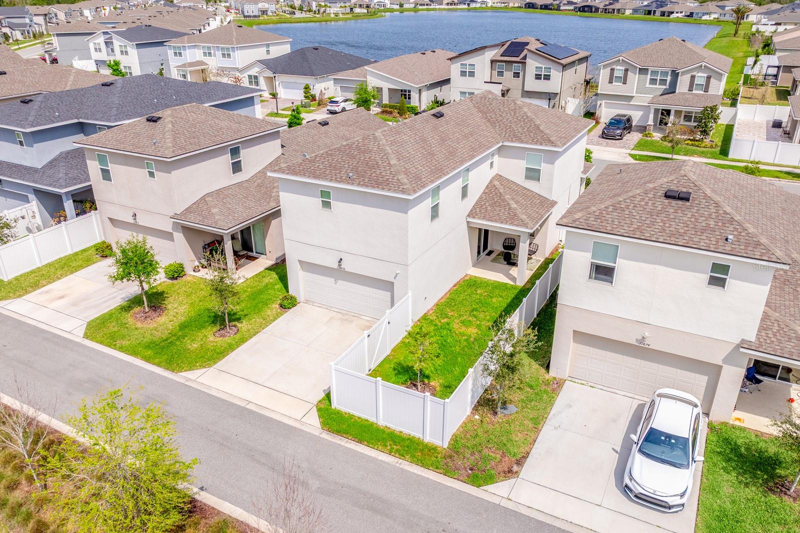 Image 31 of 43 For 11866 Sunsail Avenue