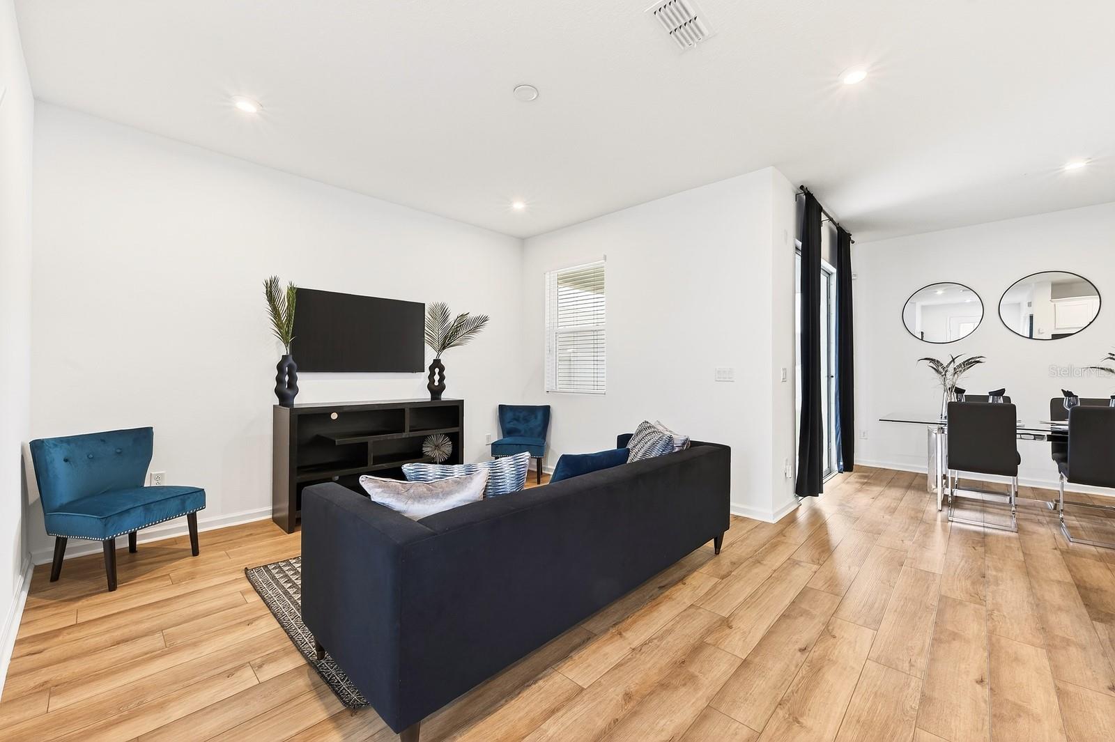 Image 5 of 43 For 11866 Sunsail Avenue