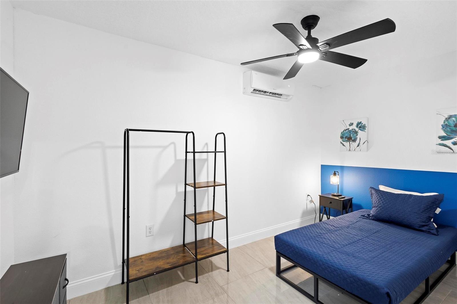 Image 17 of 72 For 1824 Lake Street