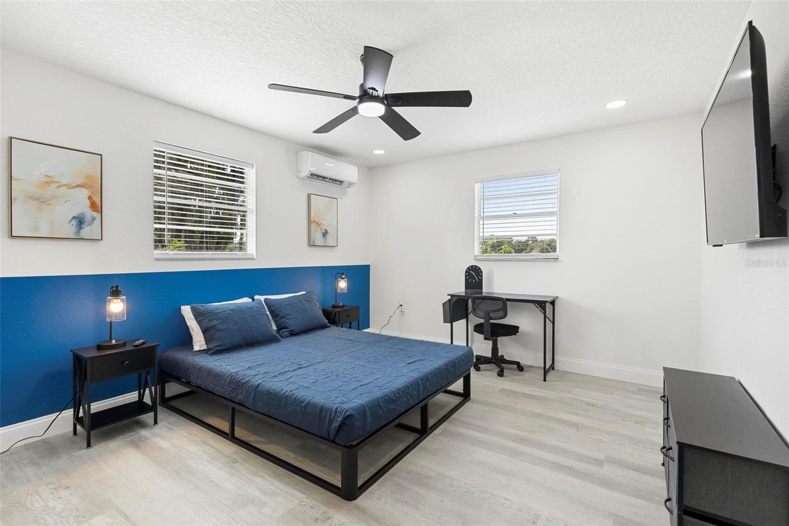 Image 24 of 72 For 1824 Lake Street