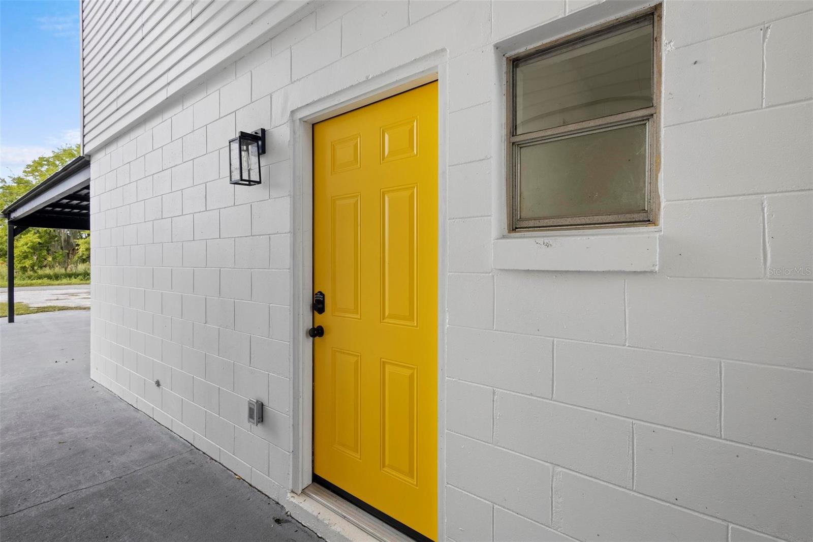 Image 26 of 72 For 1824 Lake Street