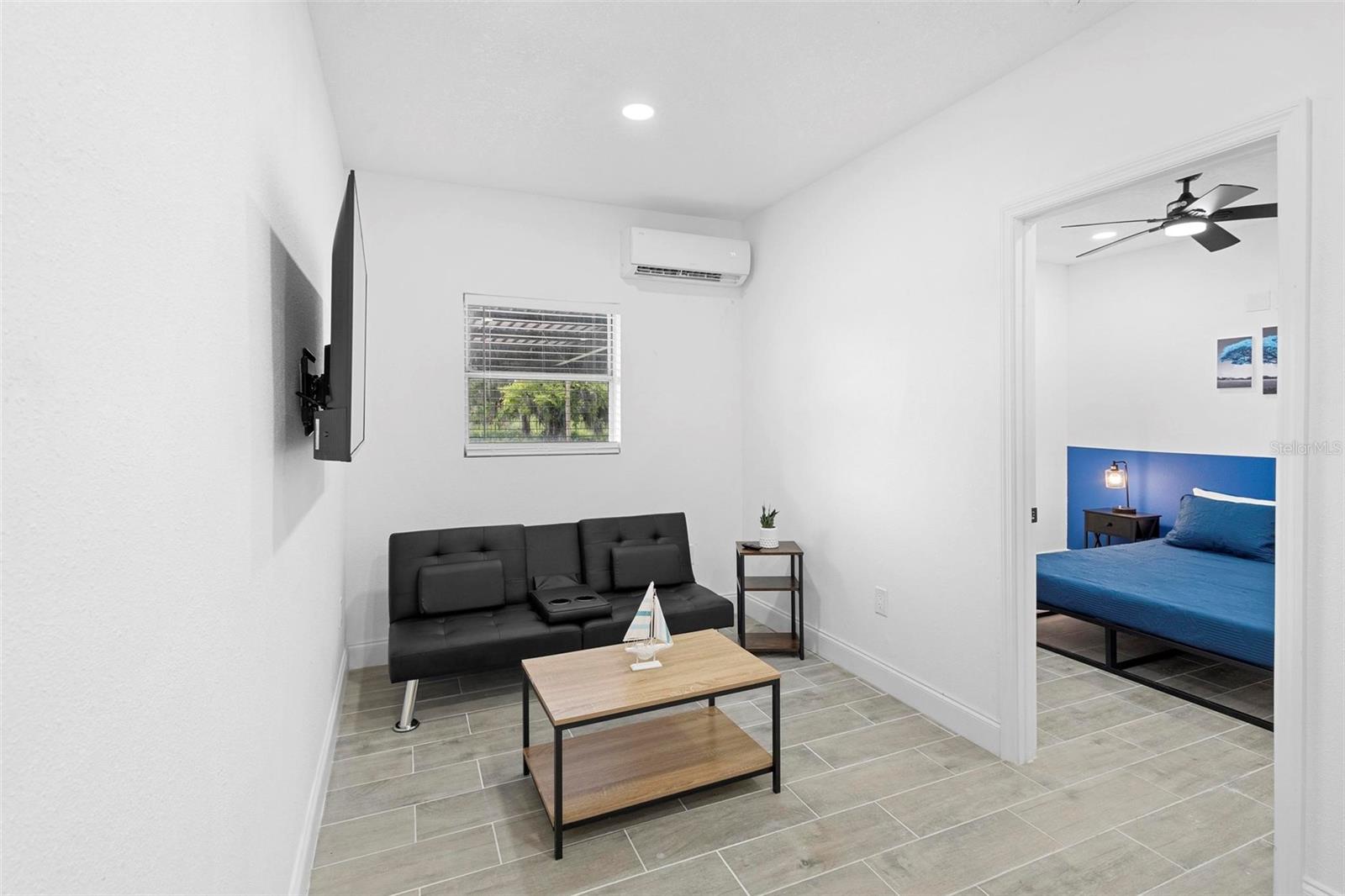 Image 31 of 72 For 1824 Lake Street