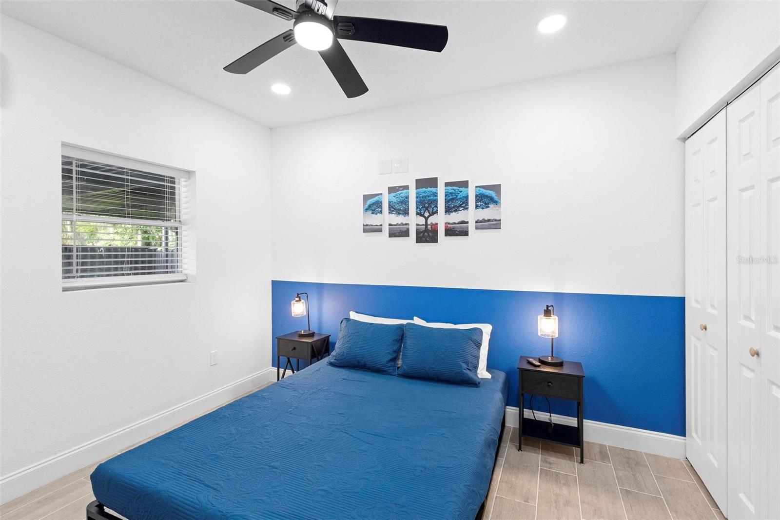 Image 33 of 72 For 1824 Lake Street