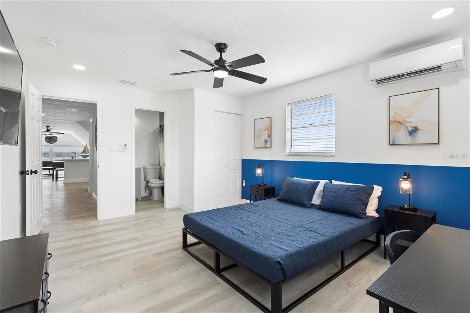 Image 46 of 72 For 1824 Lake Street