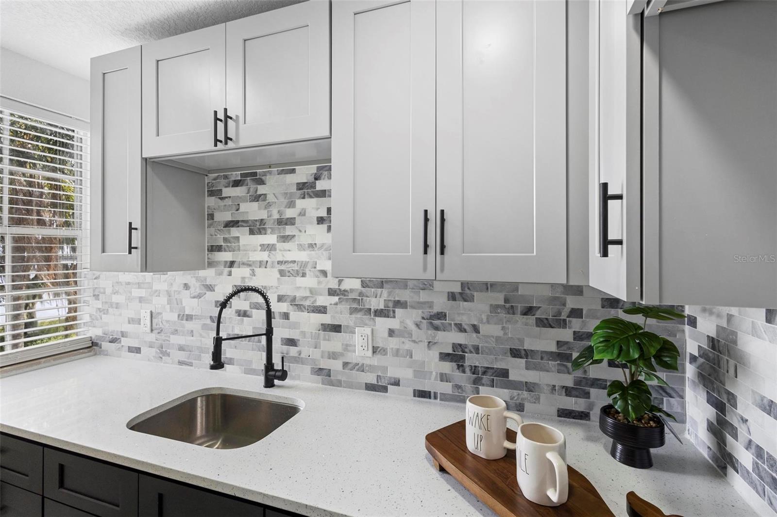 Image 48 of 72 For 1824 Lake Street