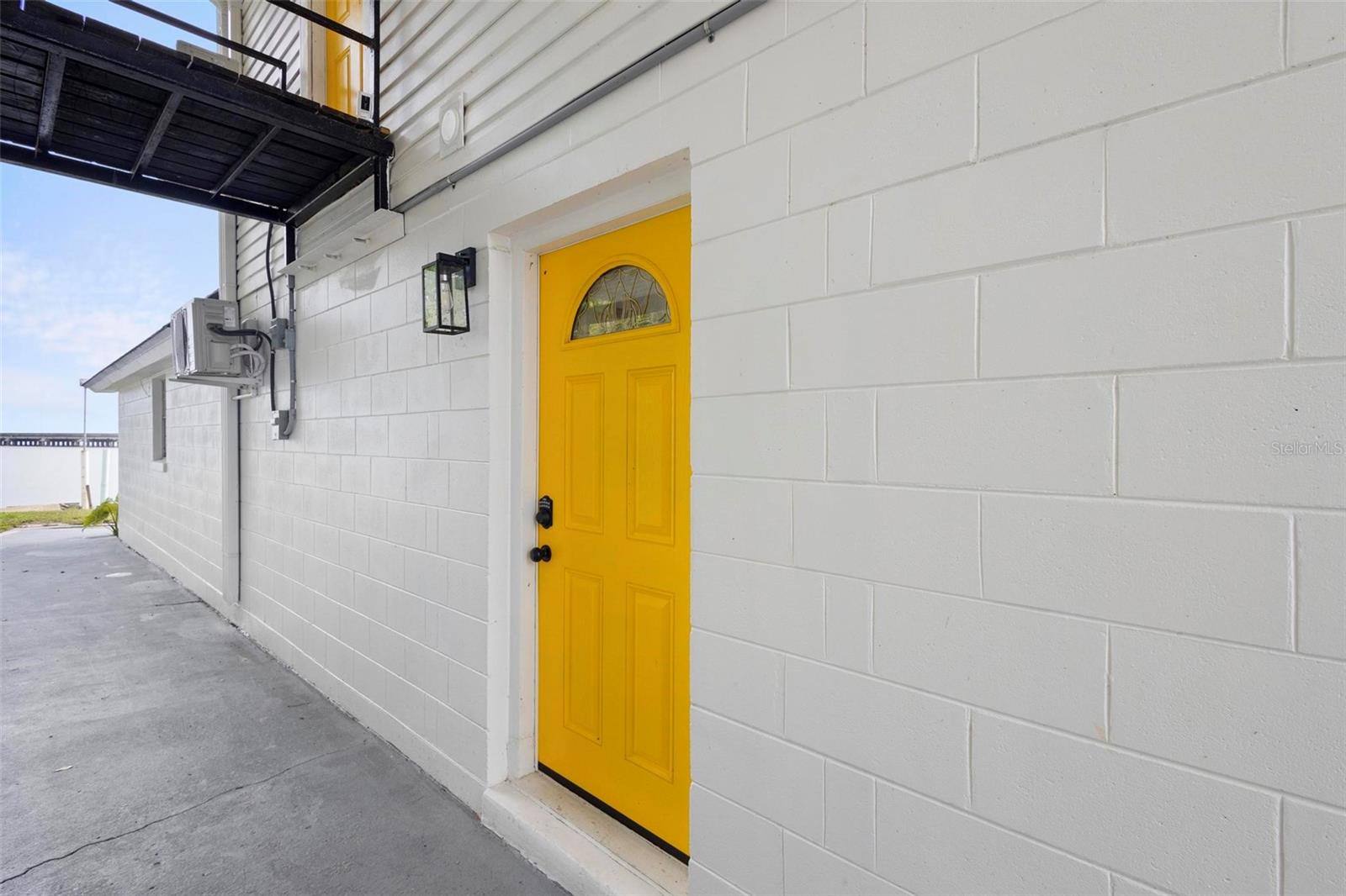 Image 5 of 72 For 1824 Lake Street