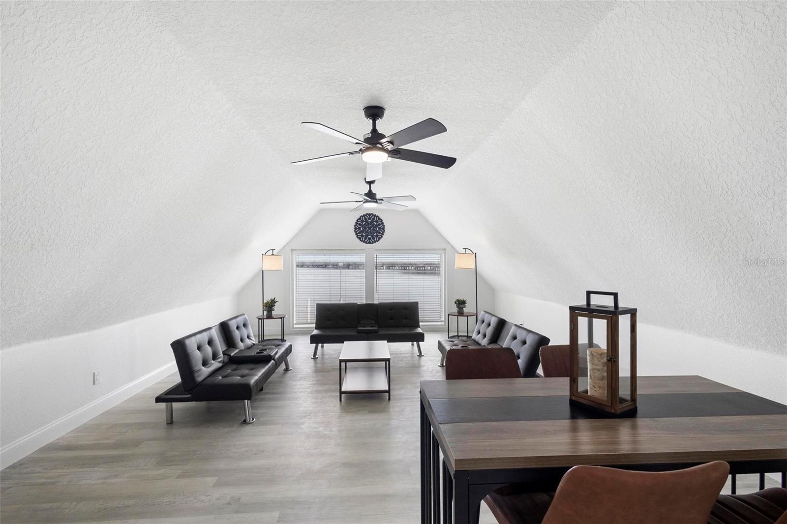 Image 54 of 72 For 1824 Lake Street