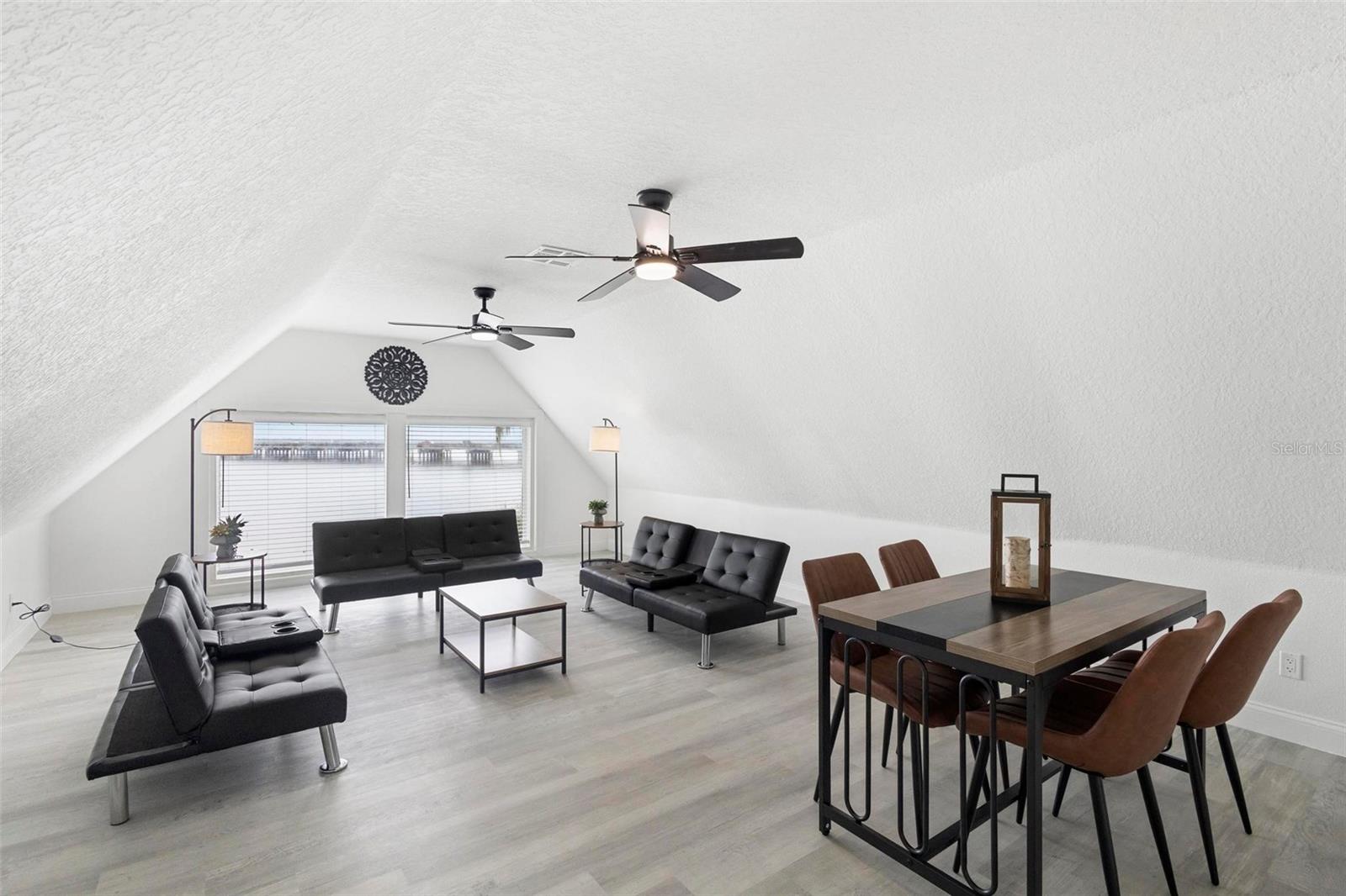 Image 55 of 72 For 1824 Lake Street