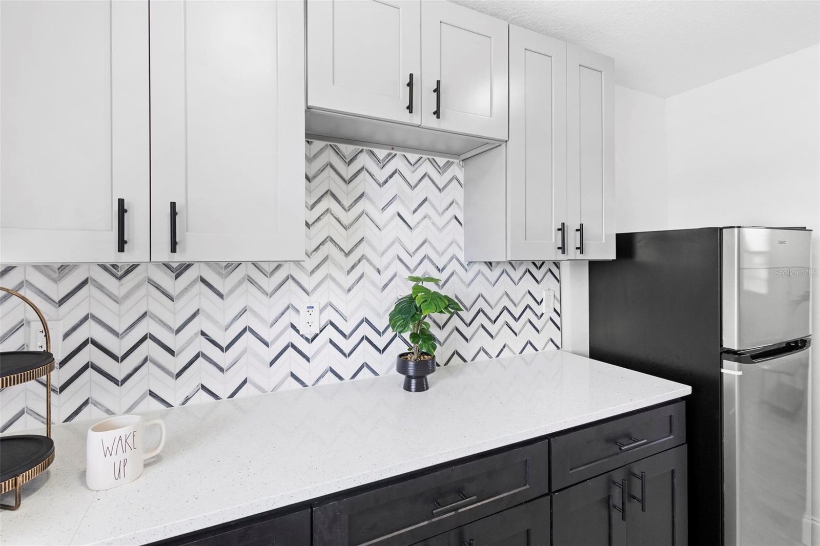 Image 60 of 72 For 1824 Lake Street