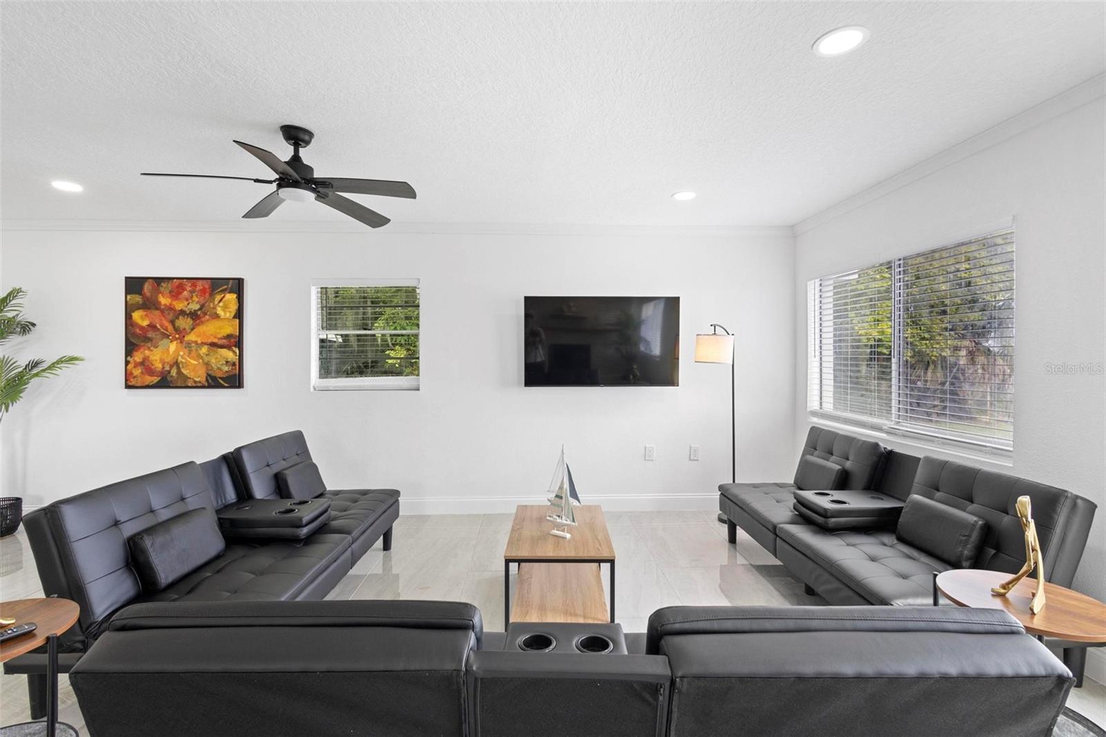 Image 8 of 72 For 1824 Lake Street