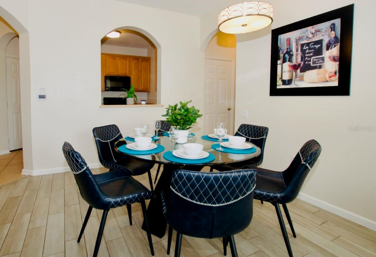 Image 5 of 46 For 4802 Cayview Avenue 204