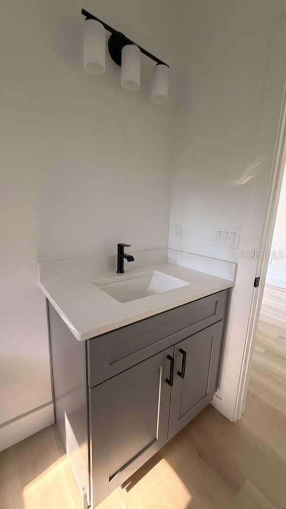 Listing photo id 13 for 2816 Silas Avenue