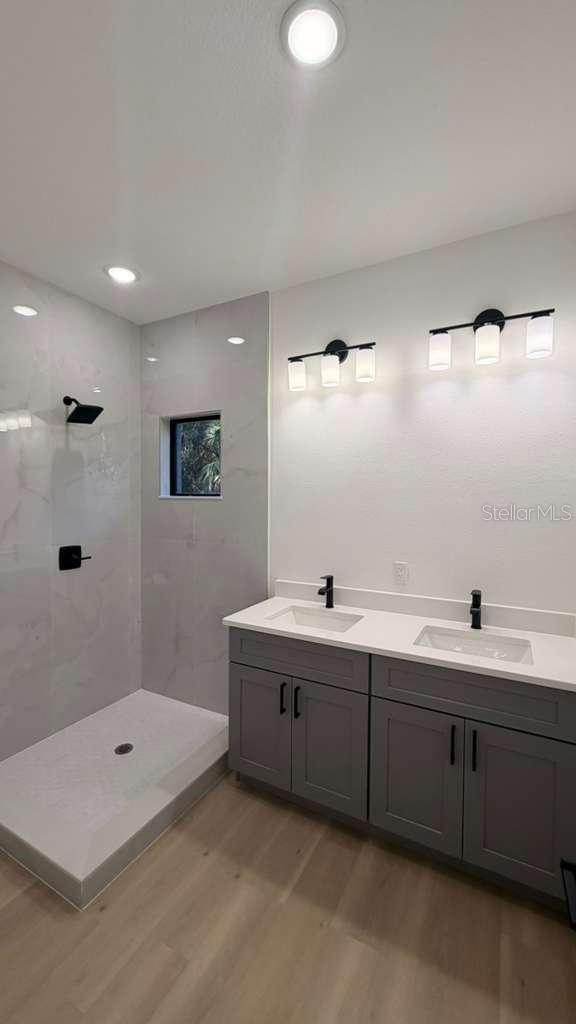 Listing photo id 30 for 2816 Silas Avenue