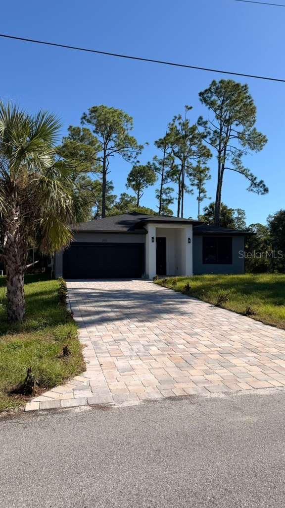 Listing photo id 2 for 2816 Silas Avenue