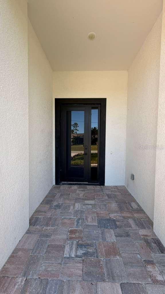 Listing photo id 4 for 2816 Silas Avenue