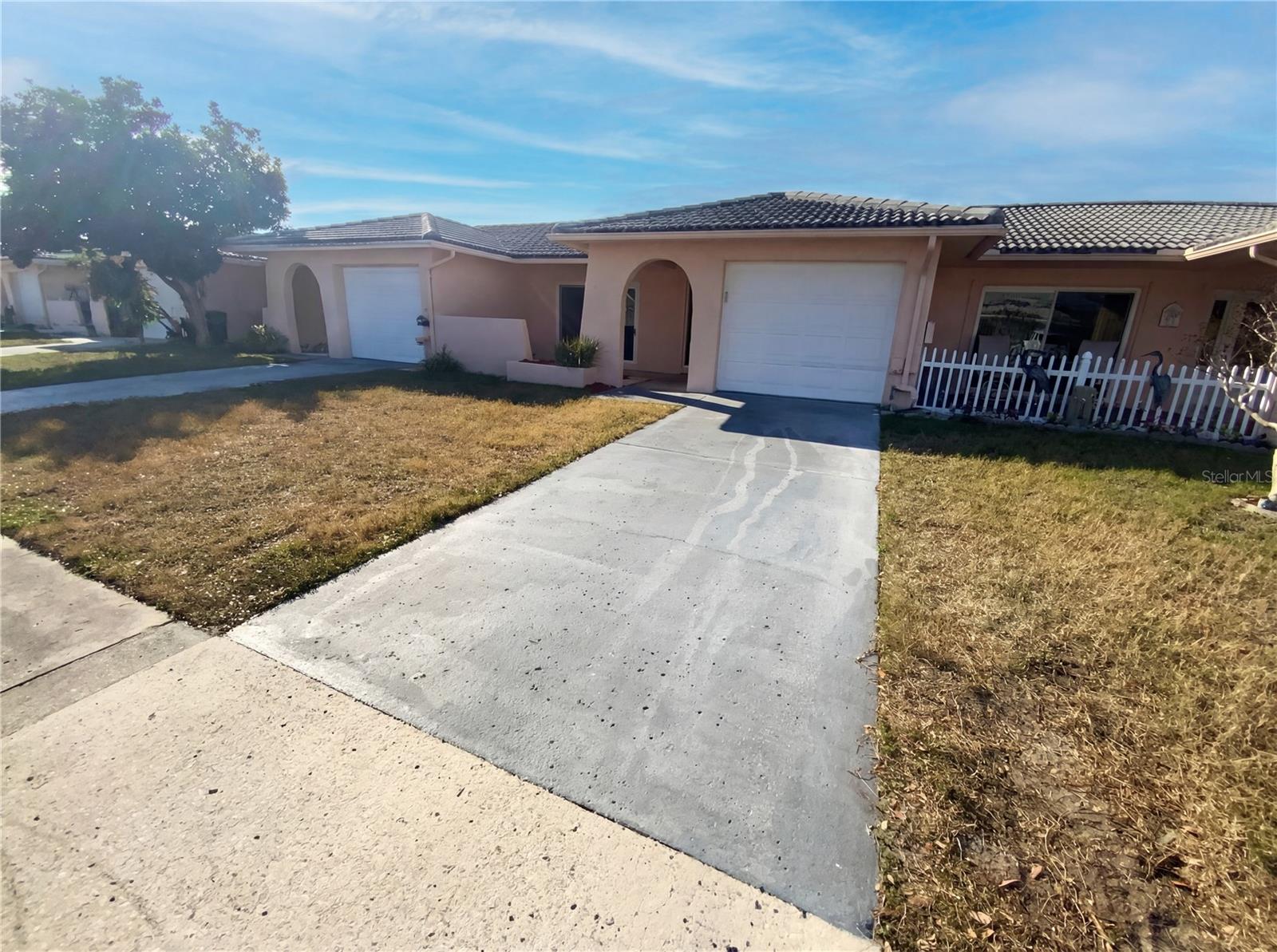 Image 19 of 20 For 5434 Larchmont Court N