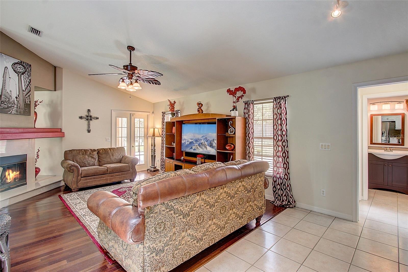 Image 12 of 44 For 12202 Rambling Oak Boulevard