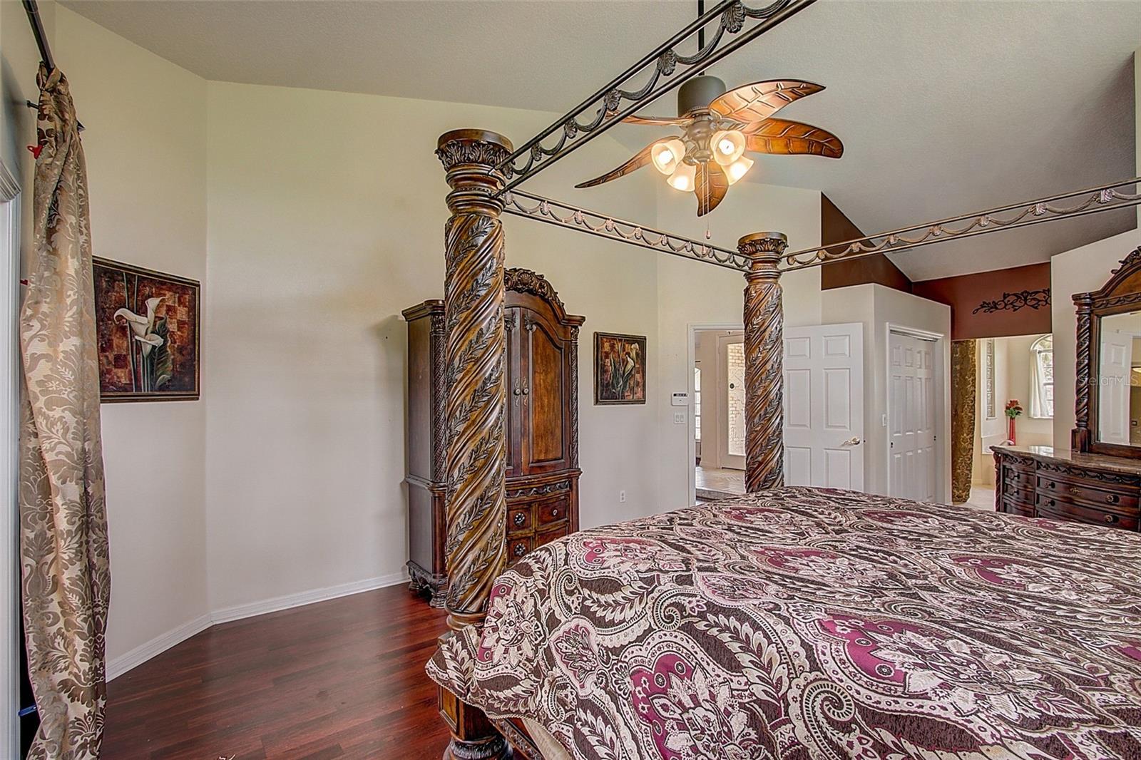 Image 17 of 44 For 12202 Rambling Oak Boulevard