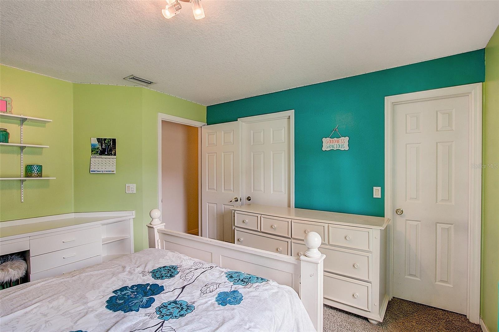 Image 25 of 44 For 12202 Rambling Oak Boulevard