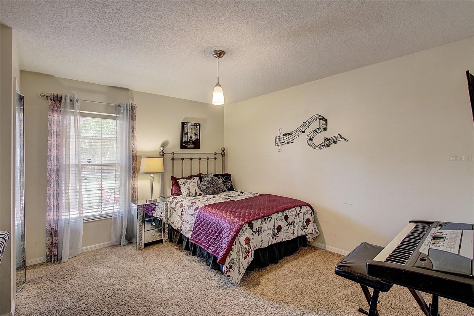 Image 26 of 44 For 12202 Rambling Oak Boulevard