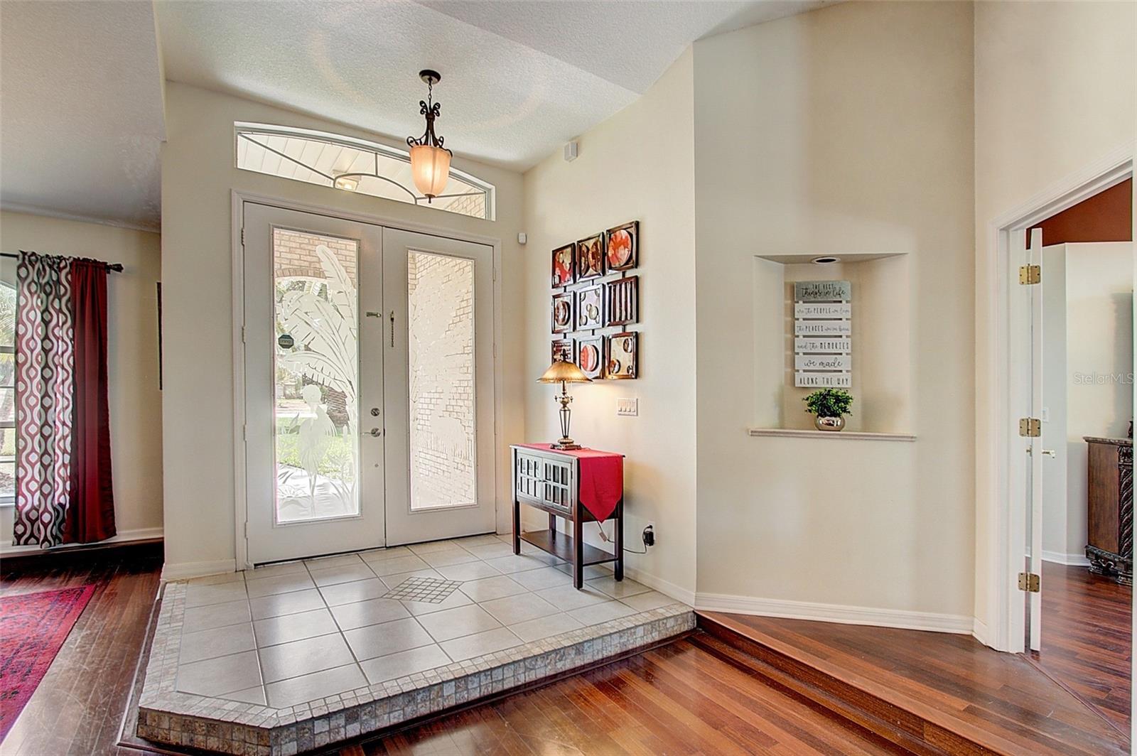 Image 5 of 44 For 12202 Rambling Oak Boulevard