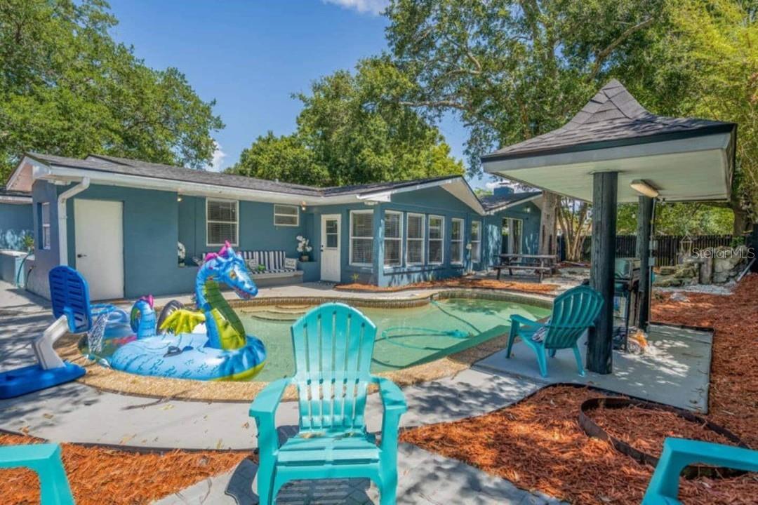 Image 2 of 32 For 2917 Stetson Street