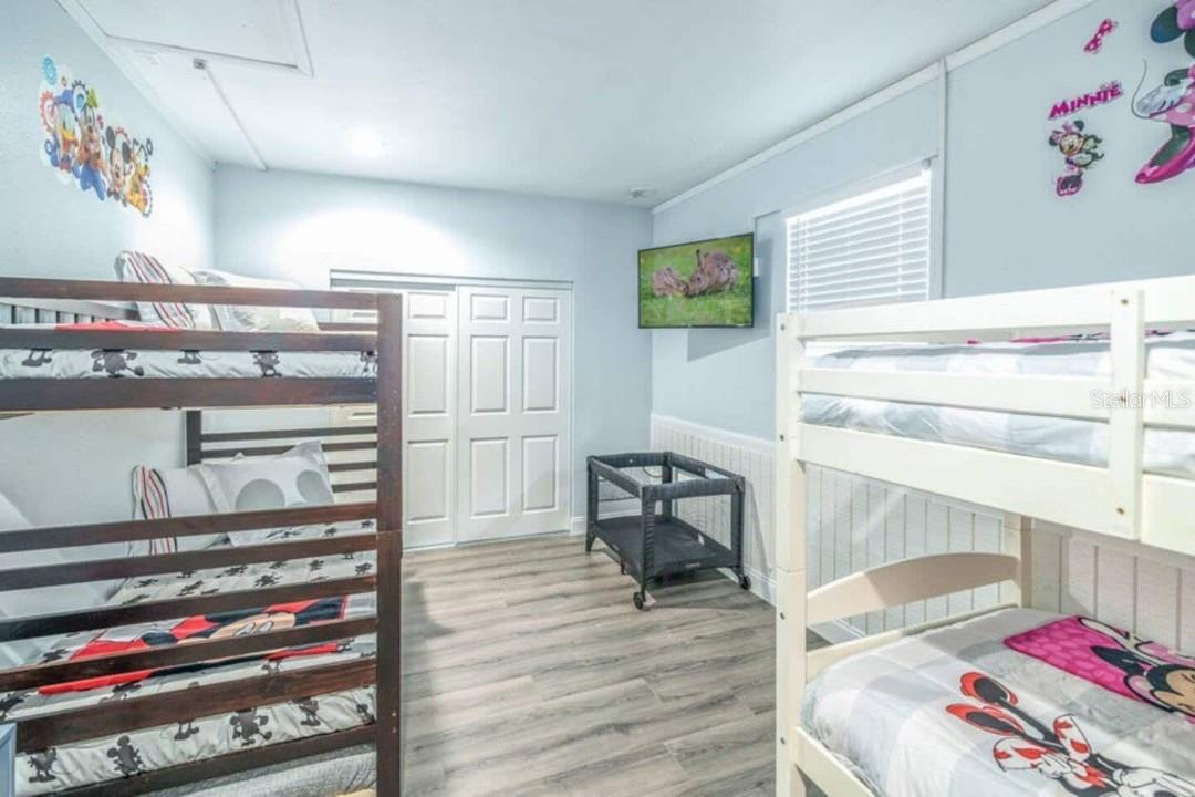 Image 21 of 32 For 2917 Stetson Street