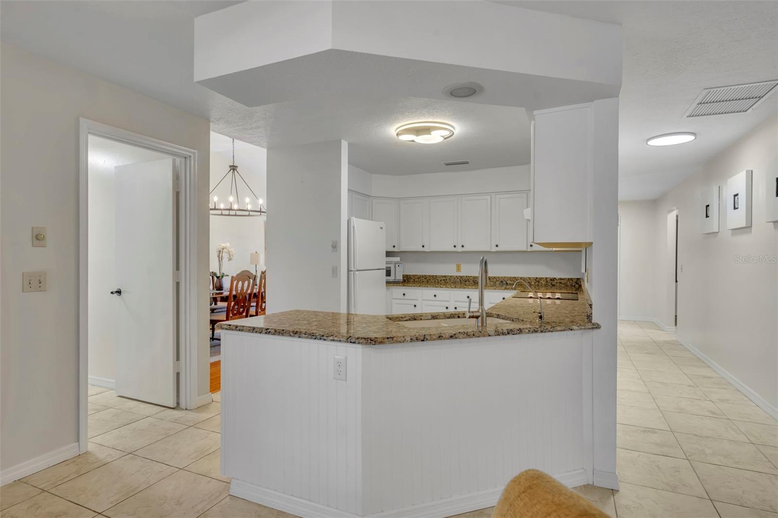 Listing photo id 16 for 3158 Whisper Wind Drive