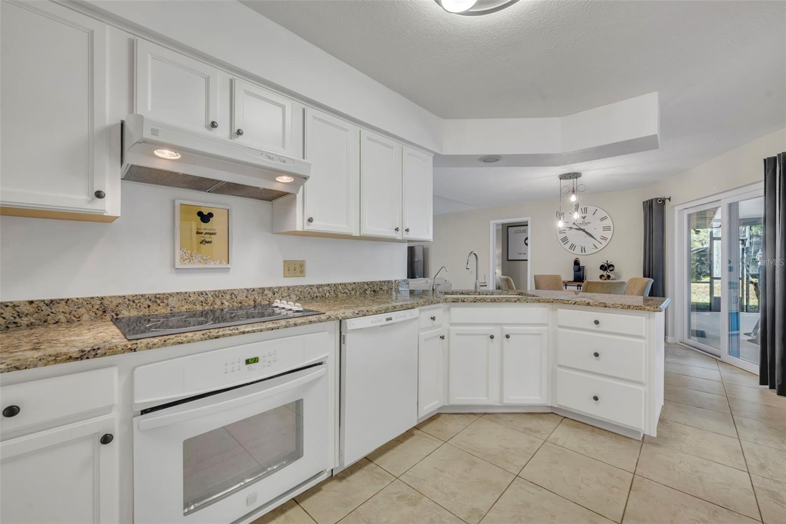 Listing photo id 19 for 3158 Whisper Wind Drive