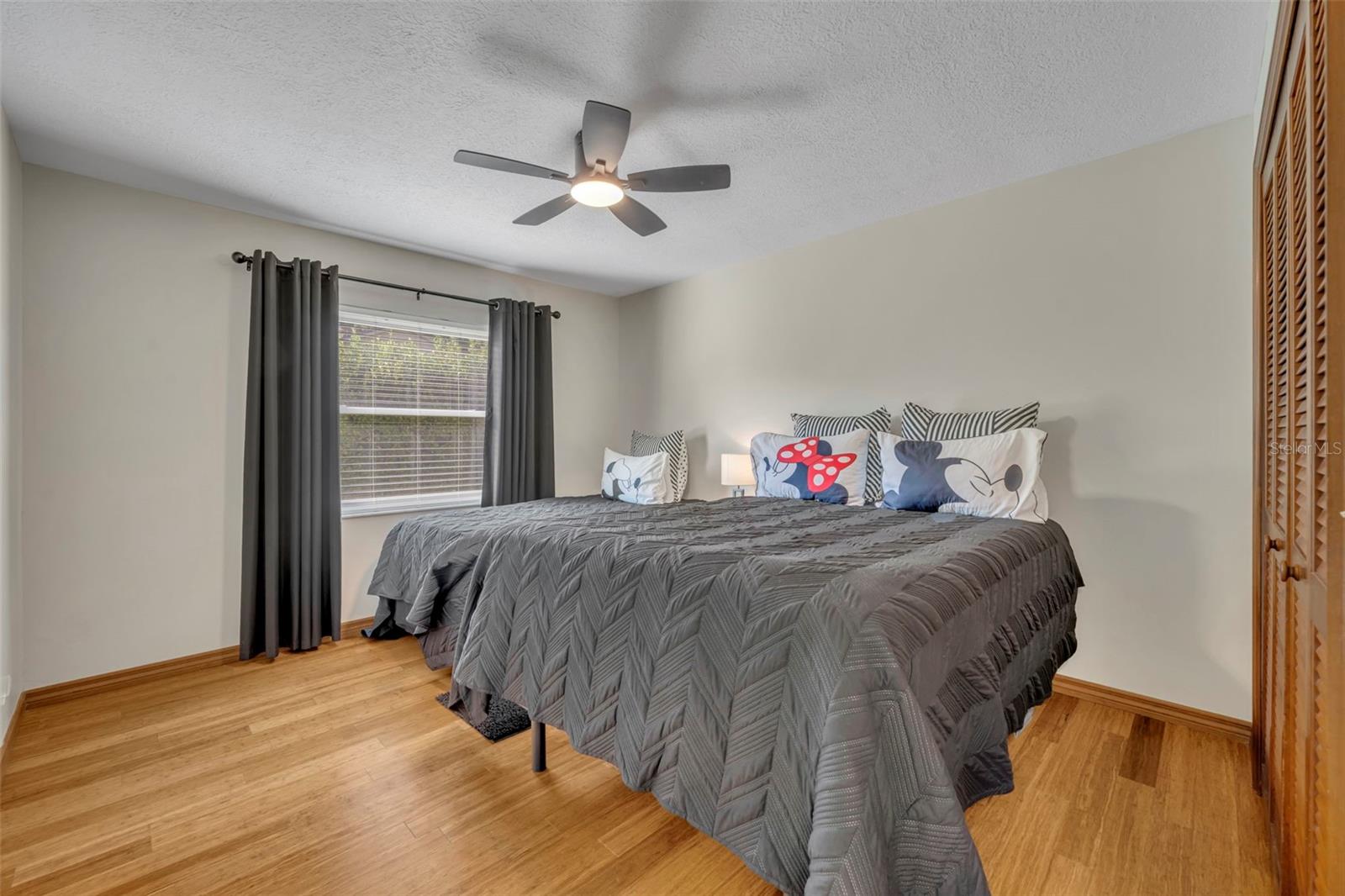 Listing photo id 21 for 3158 Whisper Wind Drive