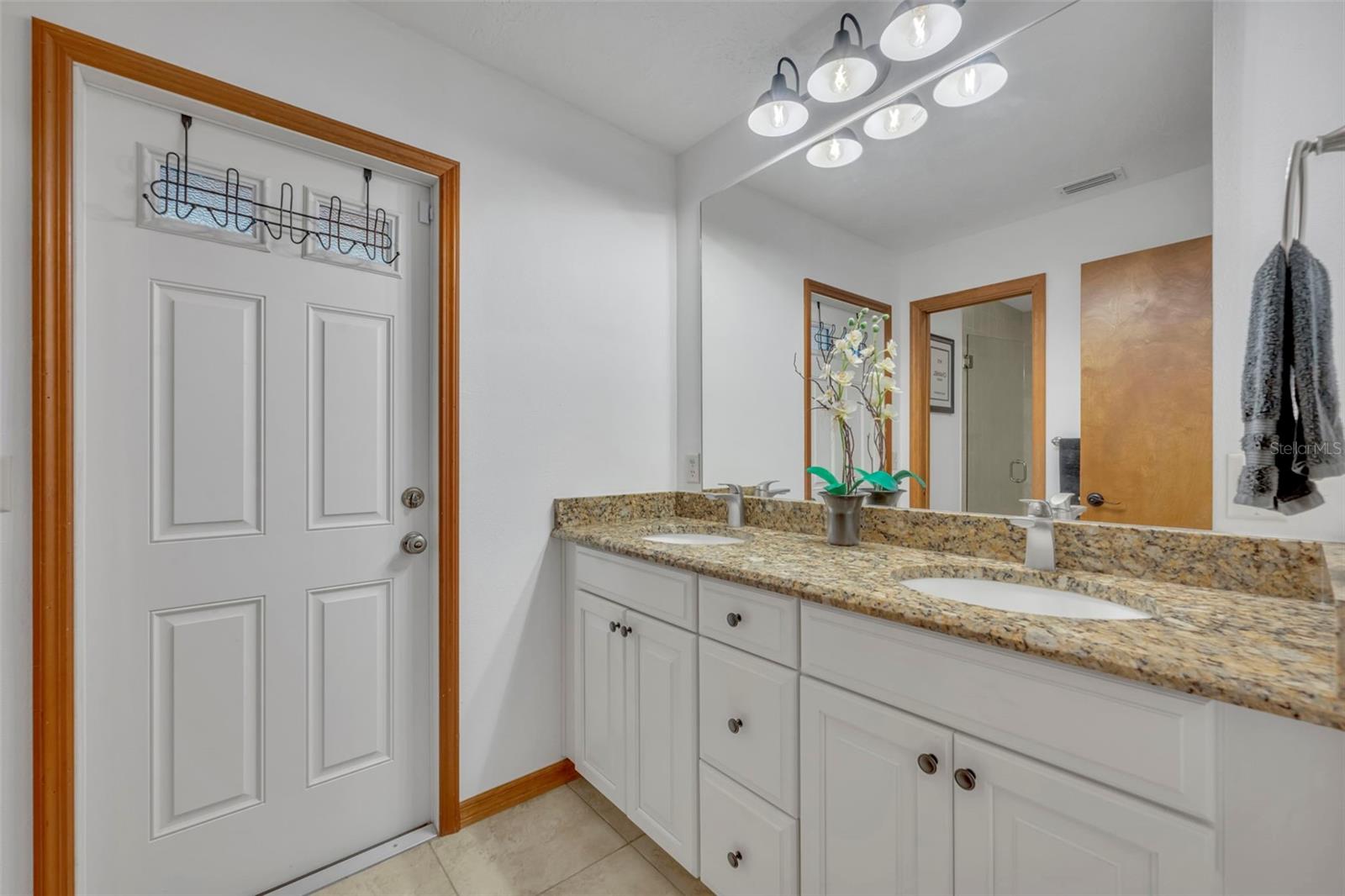 Listing photo id 28 for 3158 Whisper Wind Drive