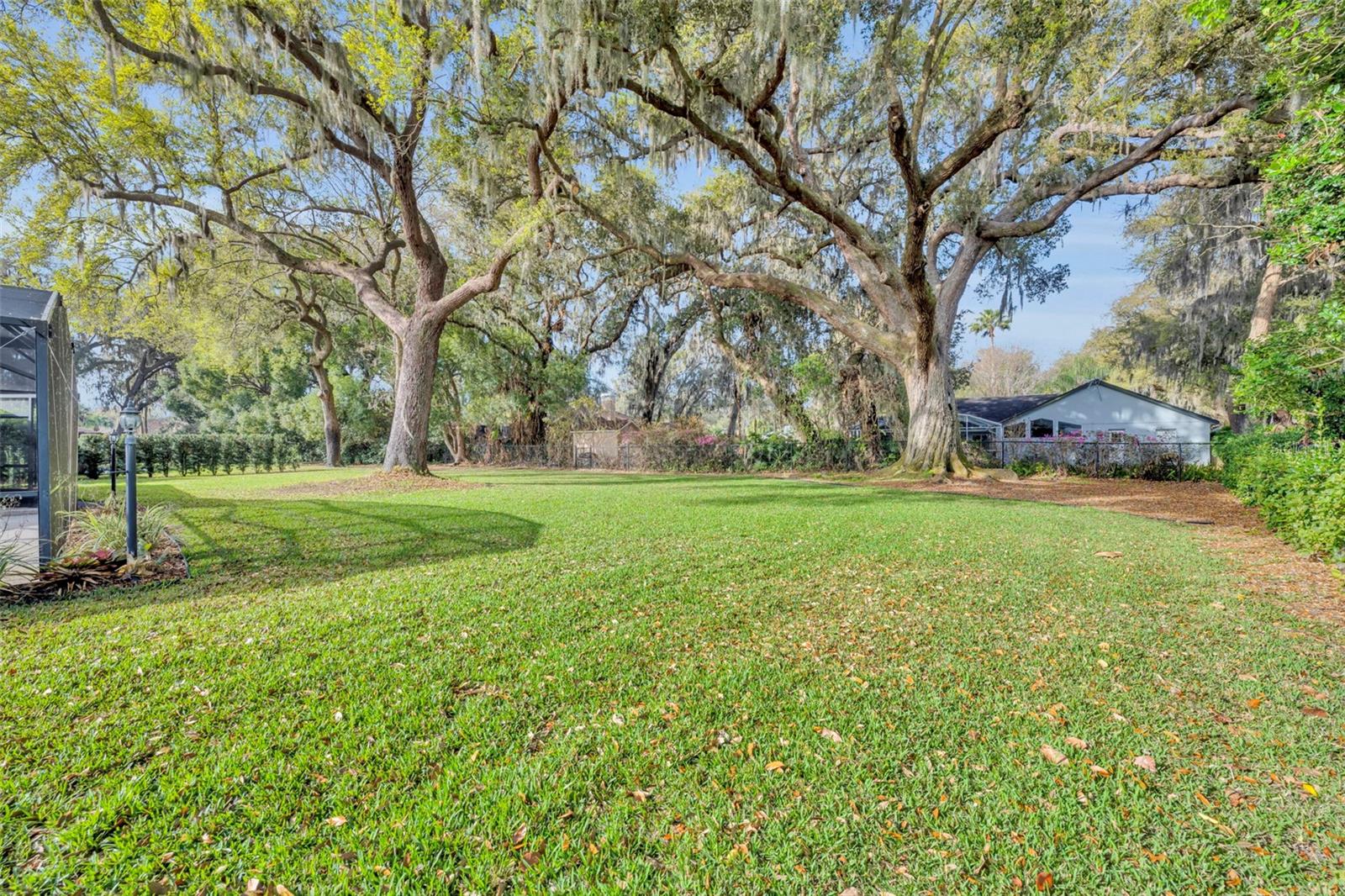 Listing photo id 37 for 3158 Whisper Wind Drive