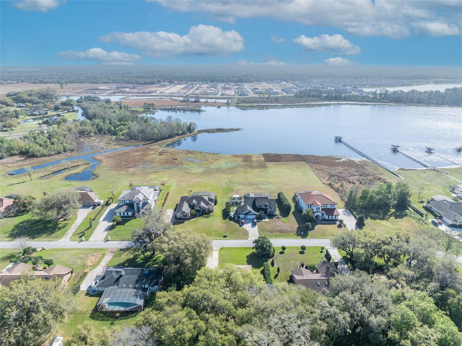 Listing photo id 53 for 3158 Whisper Wind Drive