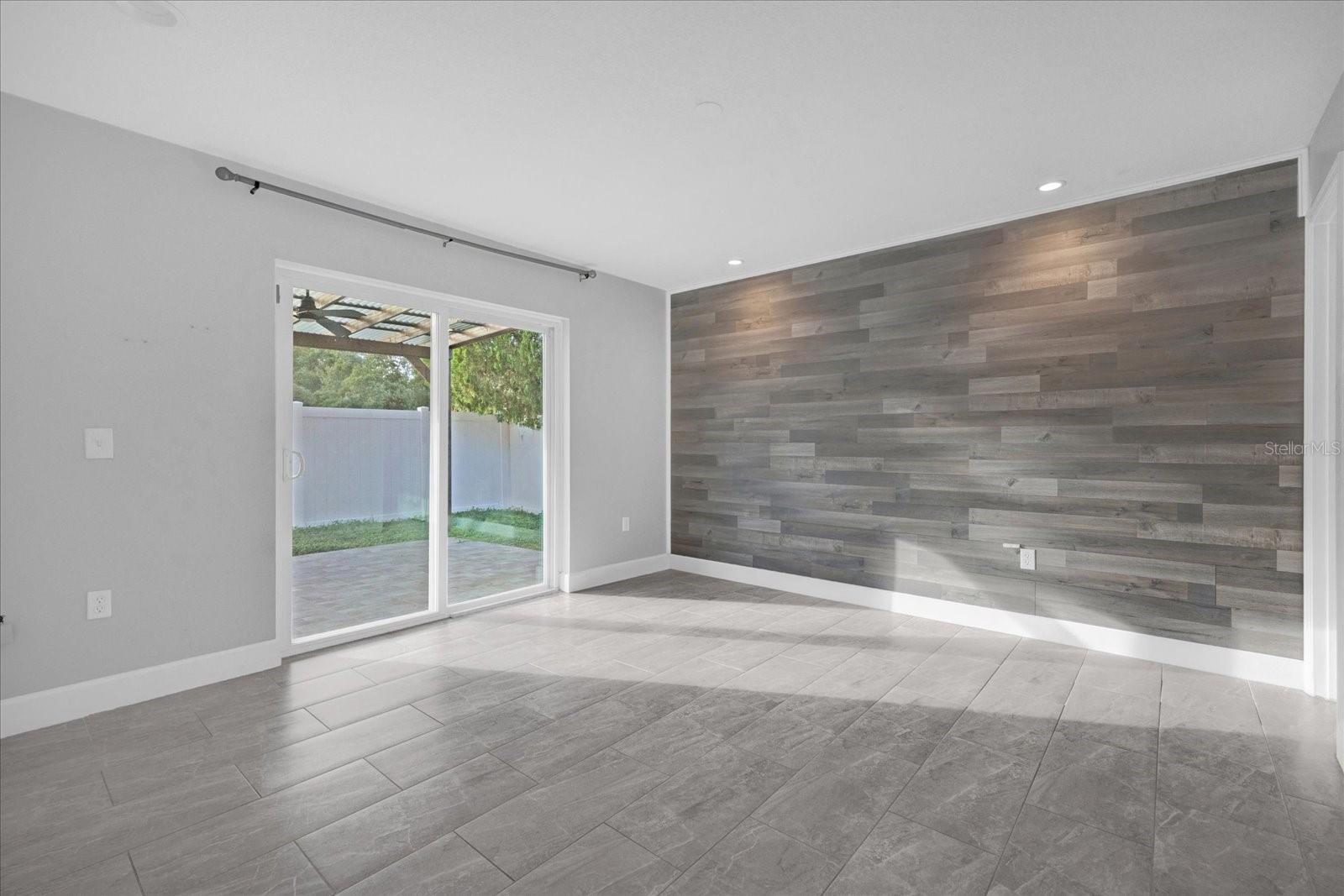 Image 13 of 26 For 11524 Purple Lilac Circle