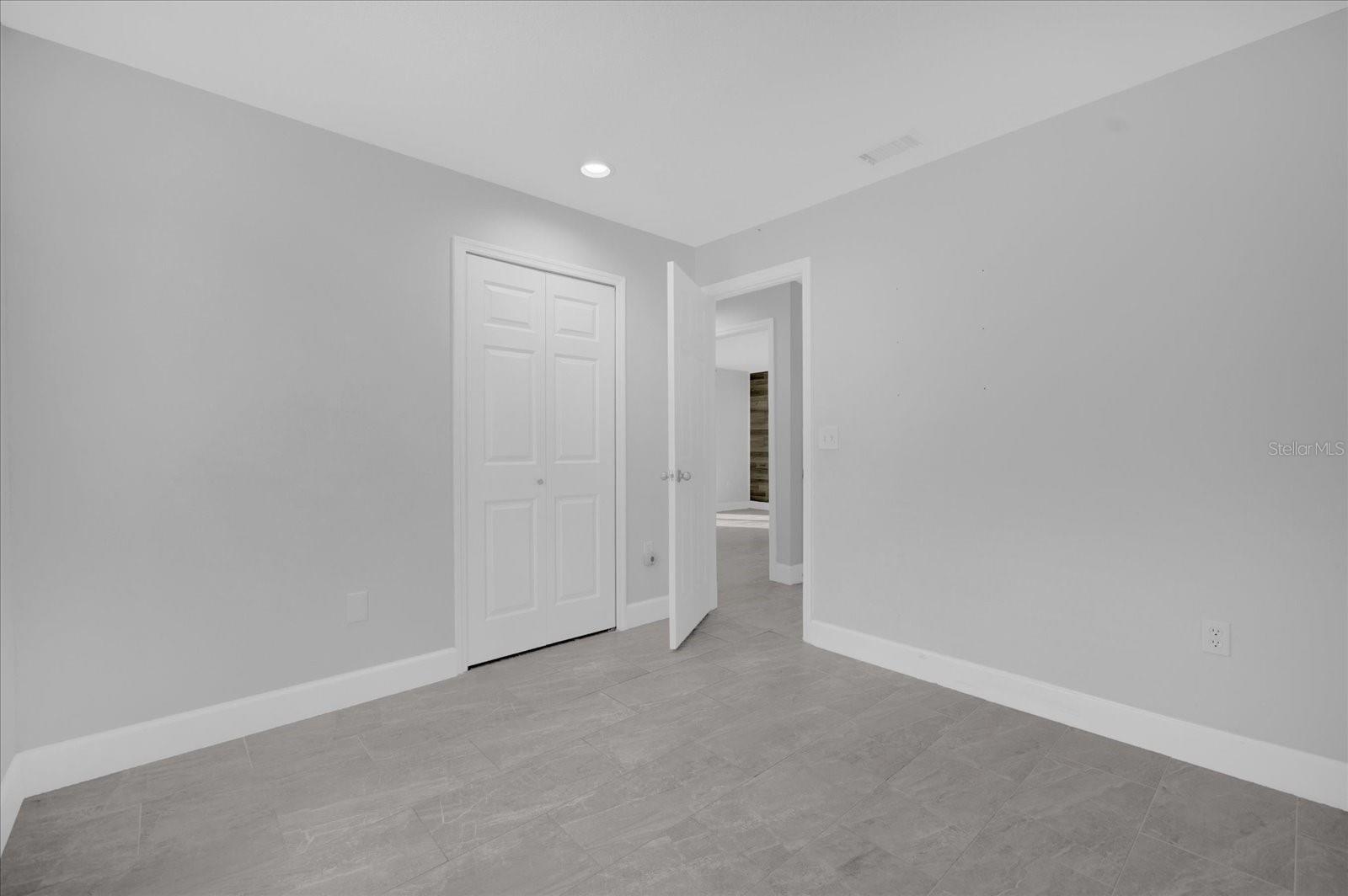 Image 19 of 26 For 11524 Purple Lilac Circle