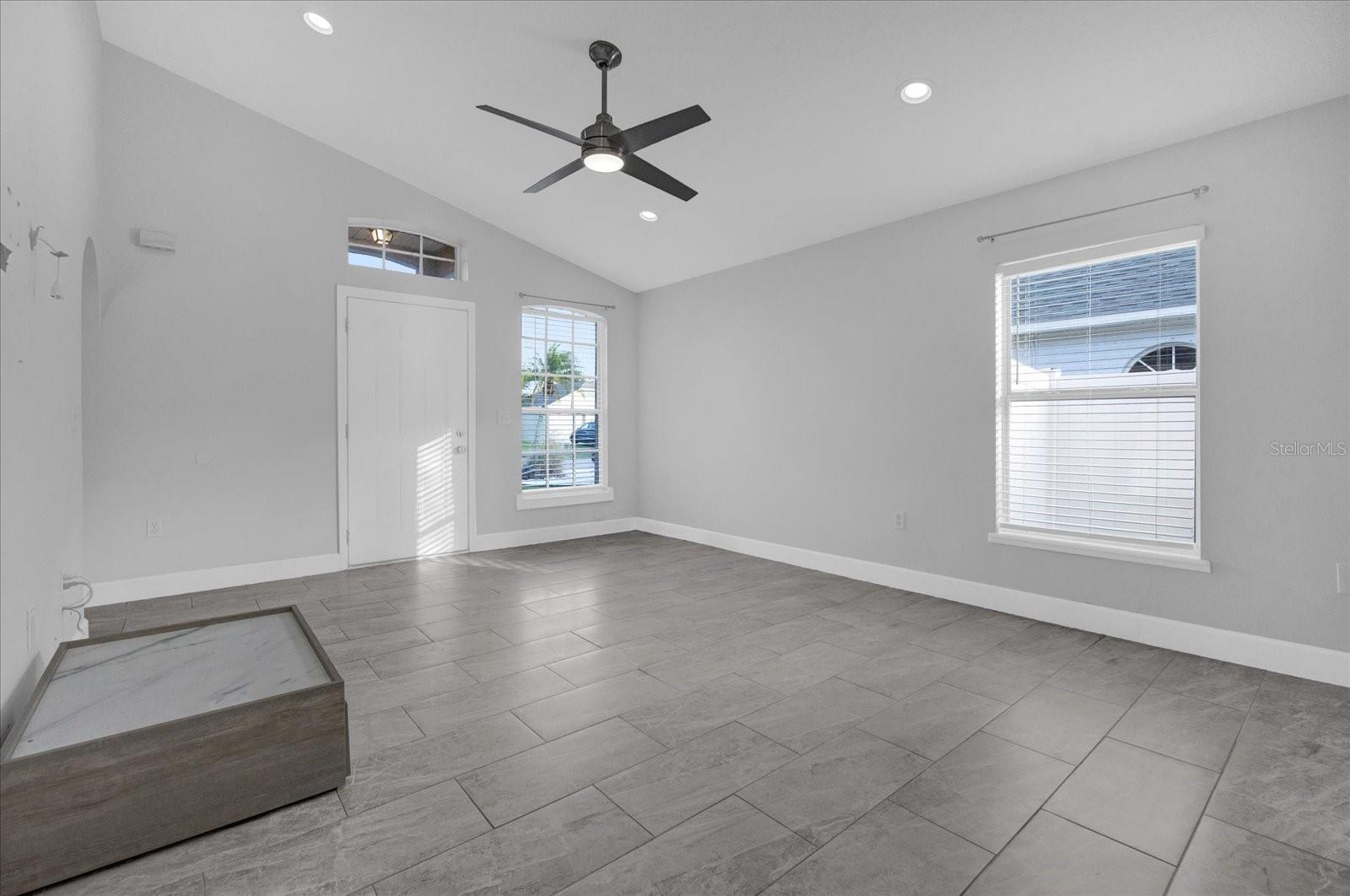 Image 4 of 26 For 11524 Purple Lilac Circle